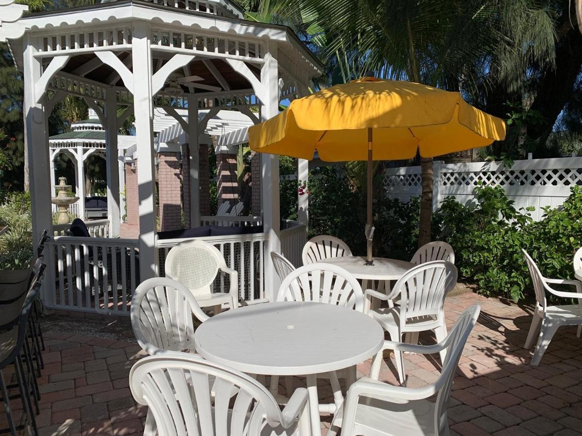 Coconut Inn Pass-A-Grille Beach St. Pete Beach Eksteriør billede